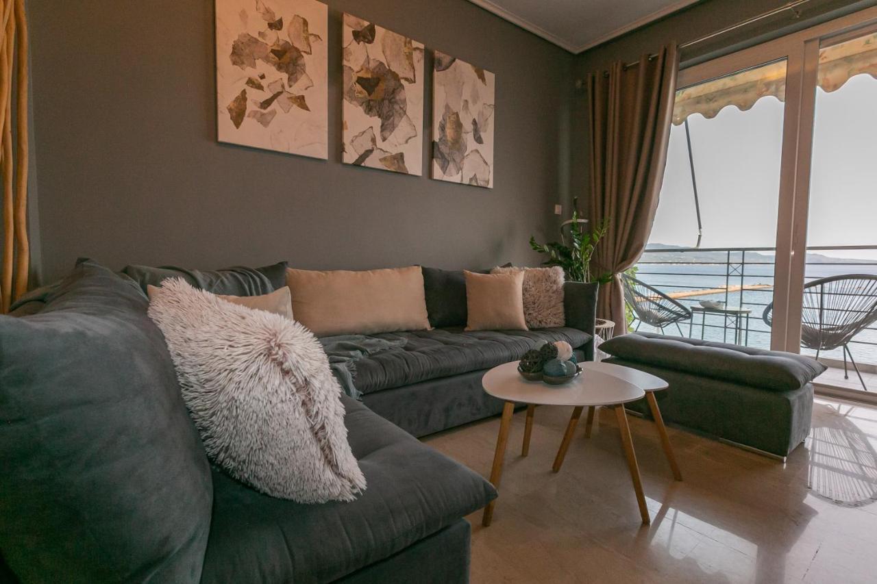Seafront Kalamata Haven - Blue Luxury Suite Exteriör bild