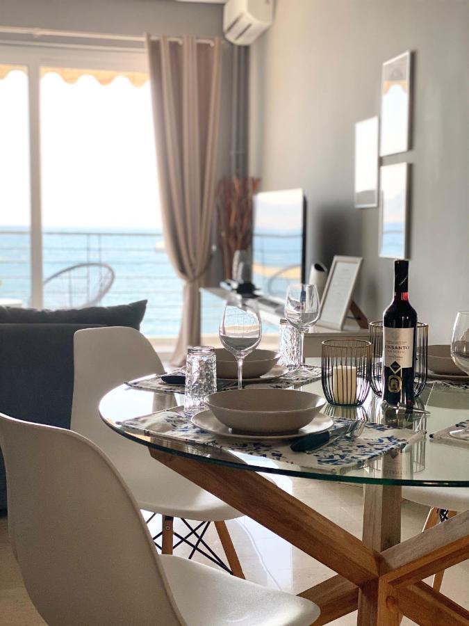 Seafront Kalamata Haven - Blue Luxury Suite Exteriör bild