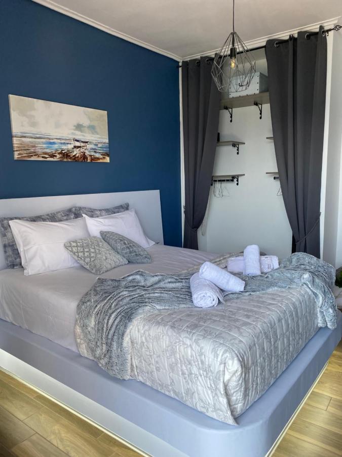 Seafront Kalamata Haven - Blue Luxury Suite Exteriör bild